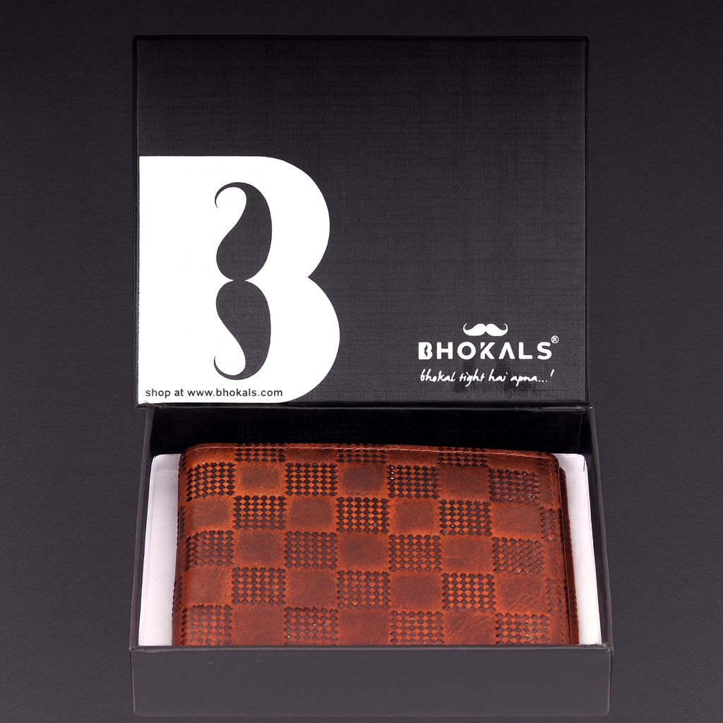 BHOKALS Genuine Leather Bifold Wallet, Brown, Checkered Pattern Design, Multiple Card Slots, Vintage Style, Classic Men's Accessory